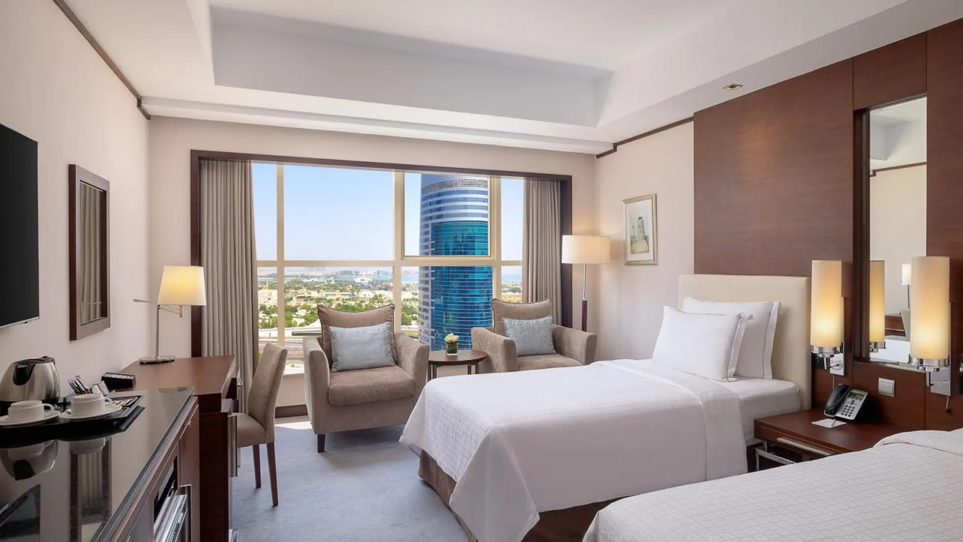 Hotel Grand Millennium Dubai 5*,
